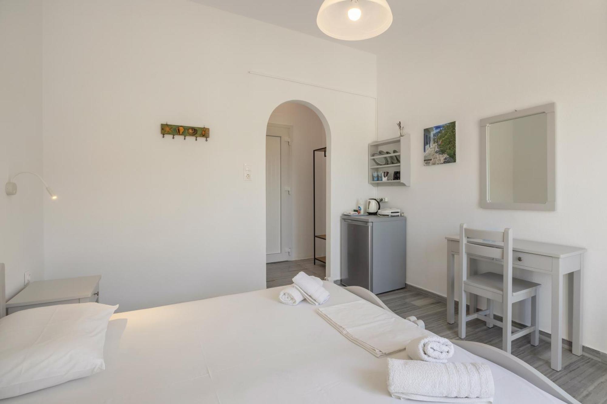 Pension Piertzovani Páros Extérieur photo