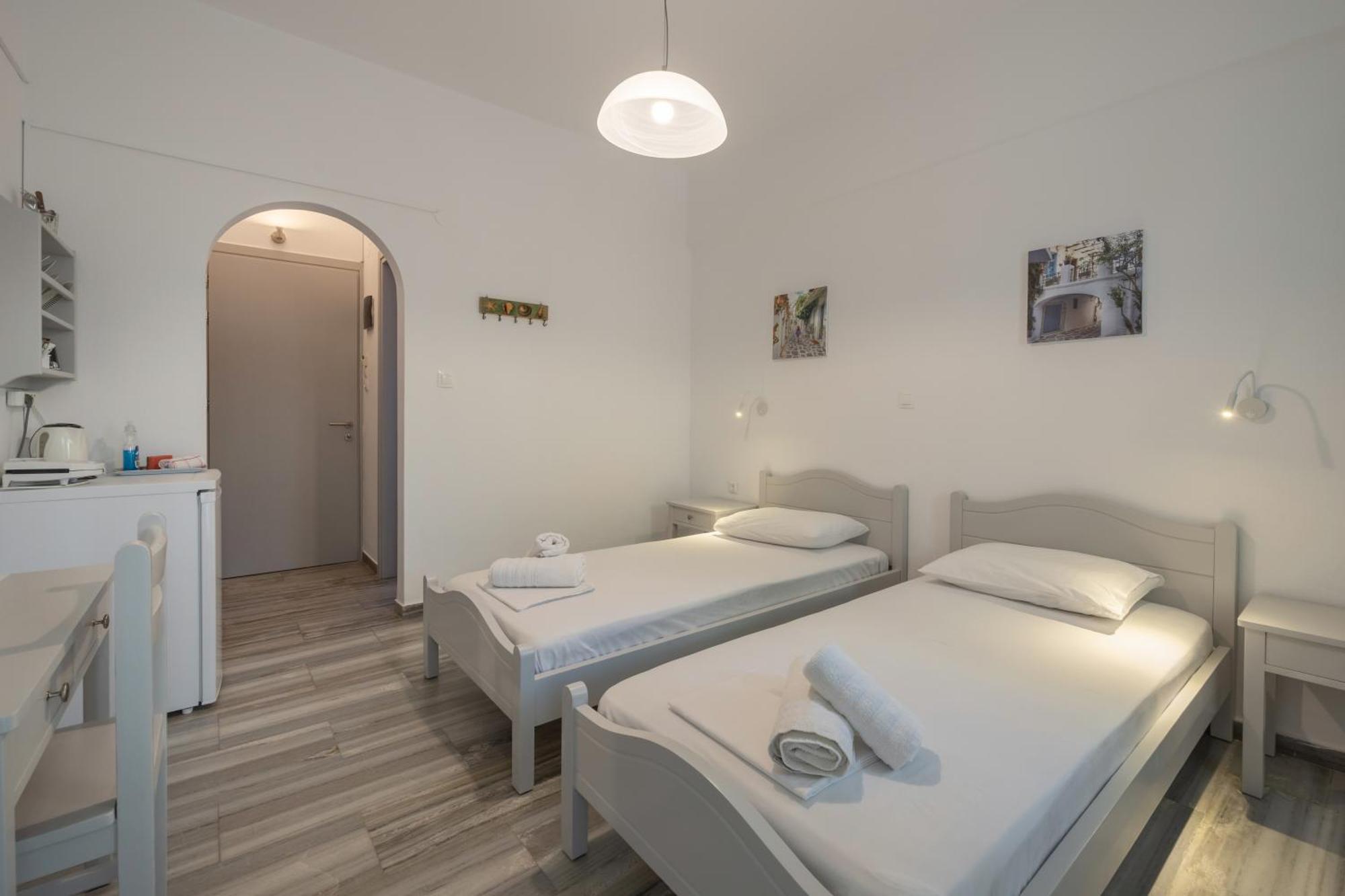 Pension Piertzovani Páros Extérieur photo